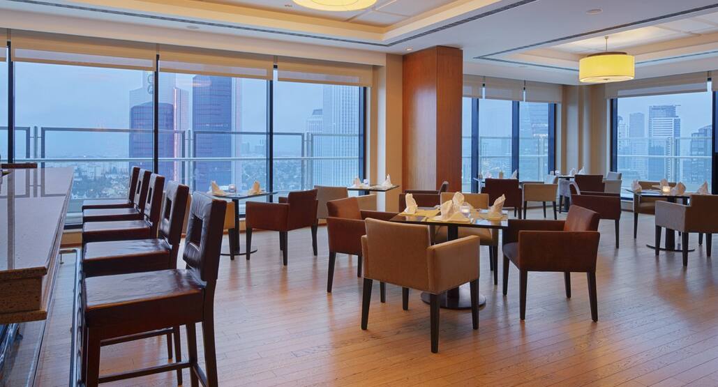 Skyline Club Lounge Movenpick Hotel Istanbul Photos Pictures Of Skyline Club Lounge Movenpick Hotel Istanbul 4 Levent Istanbul